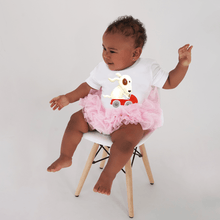 Cargar imagen en el visor de la galería, Driving Dog T-Shirt - ALCUCLA