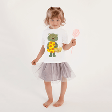 Lataa kuva Galleria-katseluun, Baby Bear and a Basket T-Shirt - ALCUCLA