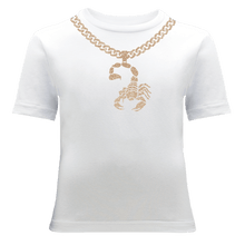 Lataa kuva Galleria-katseluun, Gold Scorpion Chain T-Shirt - ALCUCLA
